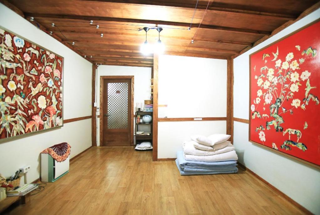 Mongyouhwawon Guesthouse Jeonju Dış mekan fotoğraf
