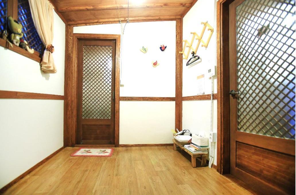 Mongyouhwawon Guesthouse Jeonju Dış mekan fotoğraf