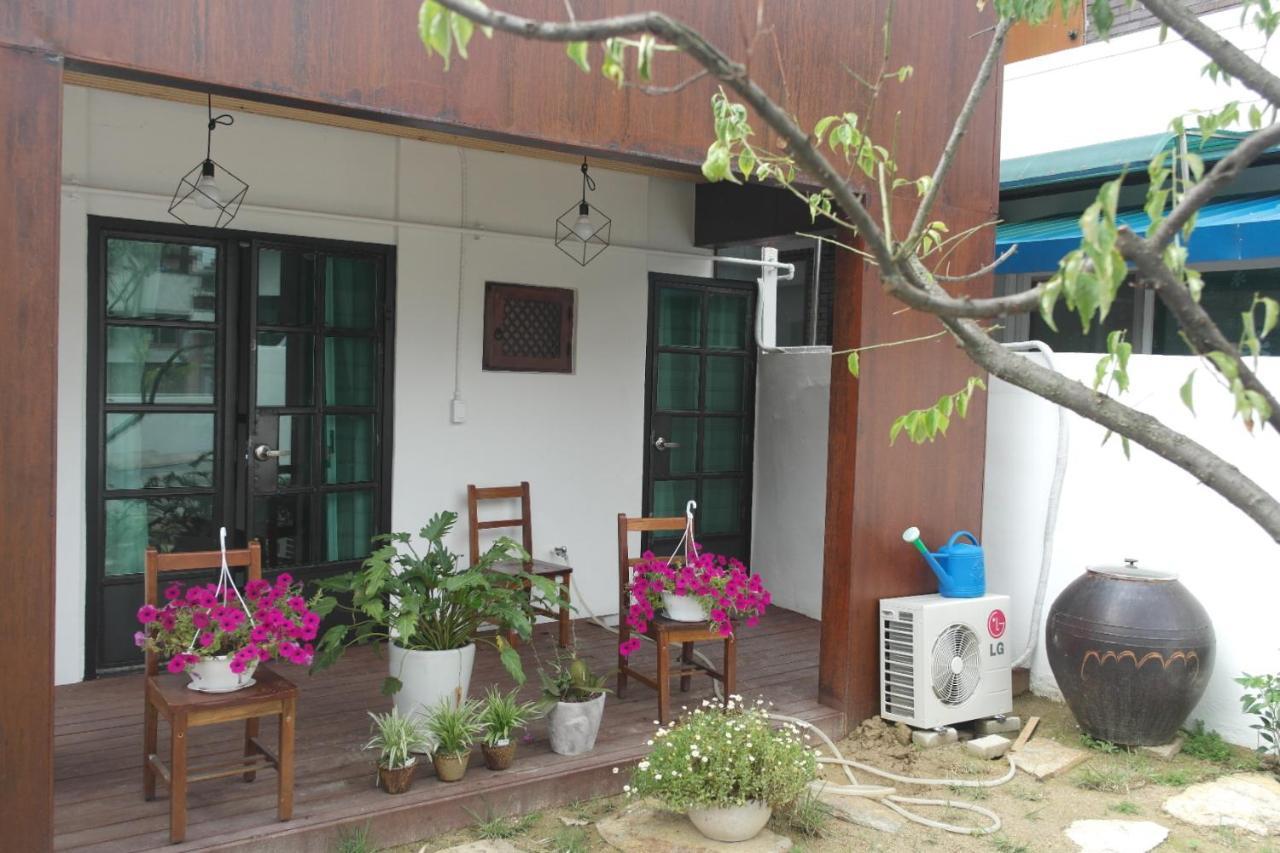 Mongyouhwawon Guesthouse Jeonju Dış mekan fotoğraf